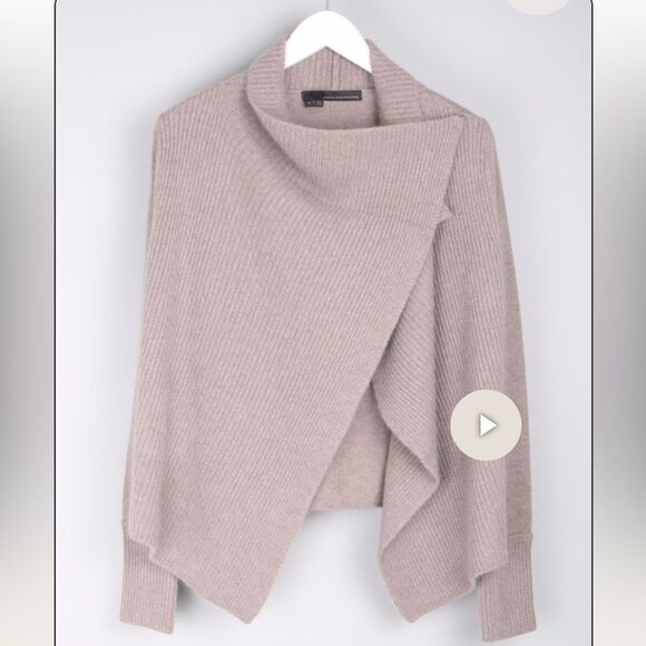 360 Cashmere Women’s Cream Cardigan Sweater 100% Cashmere Size Medium - Picture 1 of 9